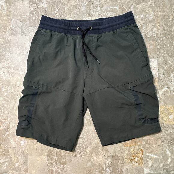 Under Armour Sportstyle Elite Cargo Shorts Mens L Green 9" Drawstring Pockets - Picture 1 of 11